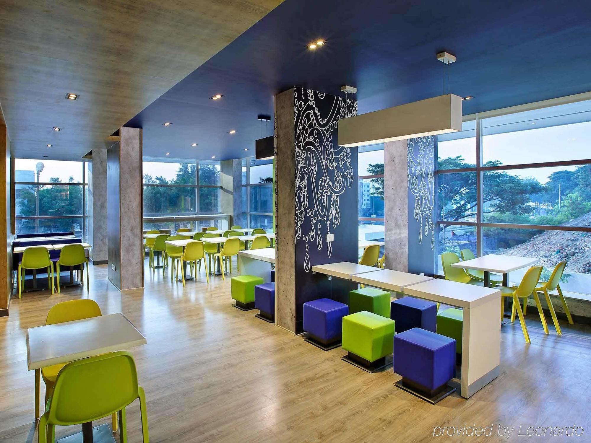 Holiday Inn Express Pune Pimpri By Ihg Kültér fotó